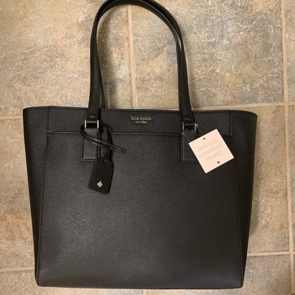 black laptop tote bag